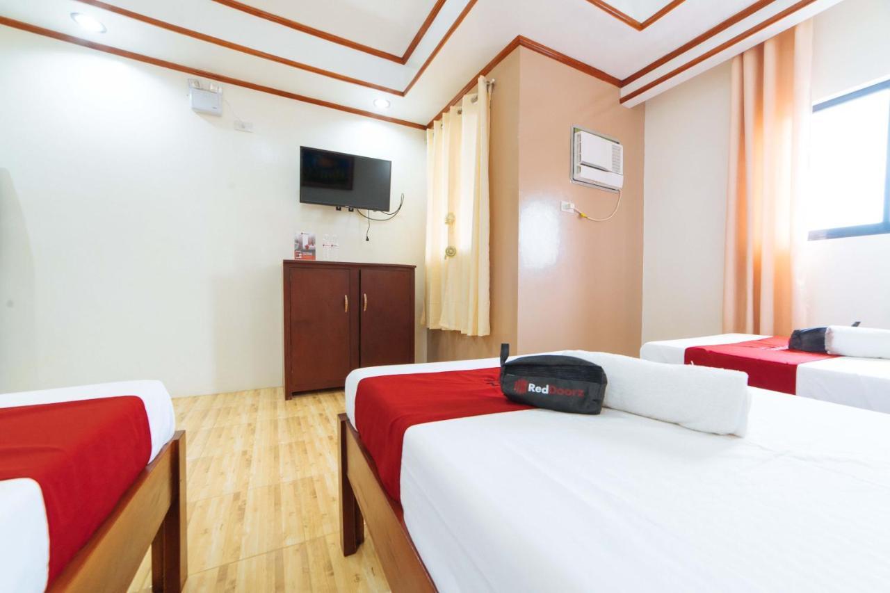 Reddoorz Near Golden Sarok Shrine Hotel Kalibo Exterior photo