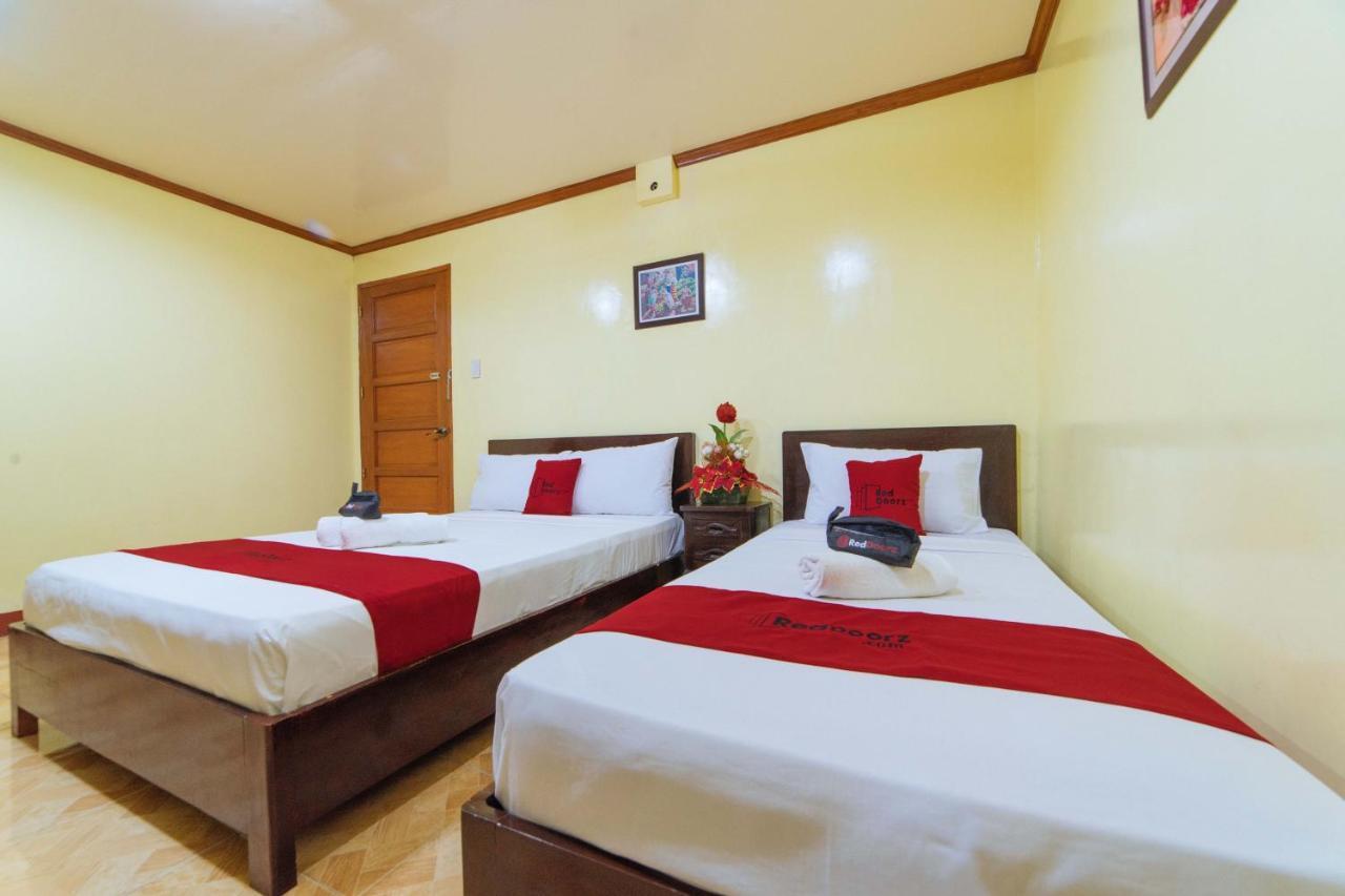 Reddoorz Near Golden Sarok Shrine Hotel Kalibo Exterior photo